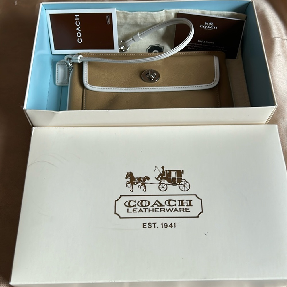 Perfect Mother’s Day gift -  Coach wristlet/wallet leather